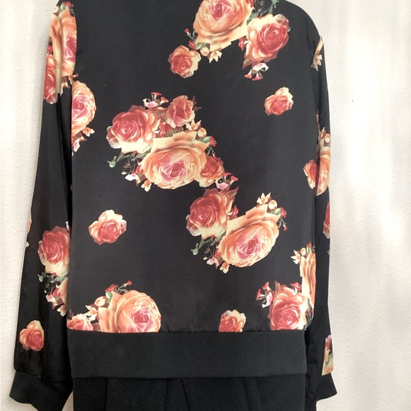 Streetwear Society | size: L | Black Floral Bomber Jacket - Picture 9 of 11